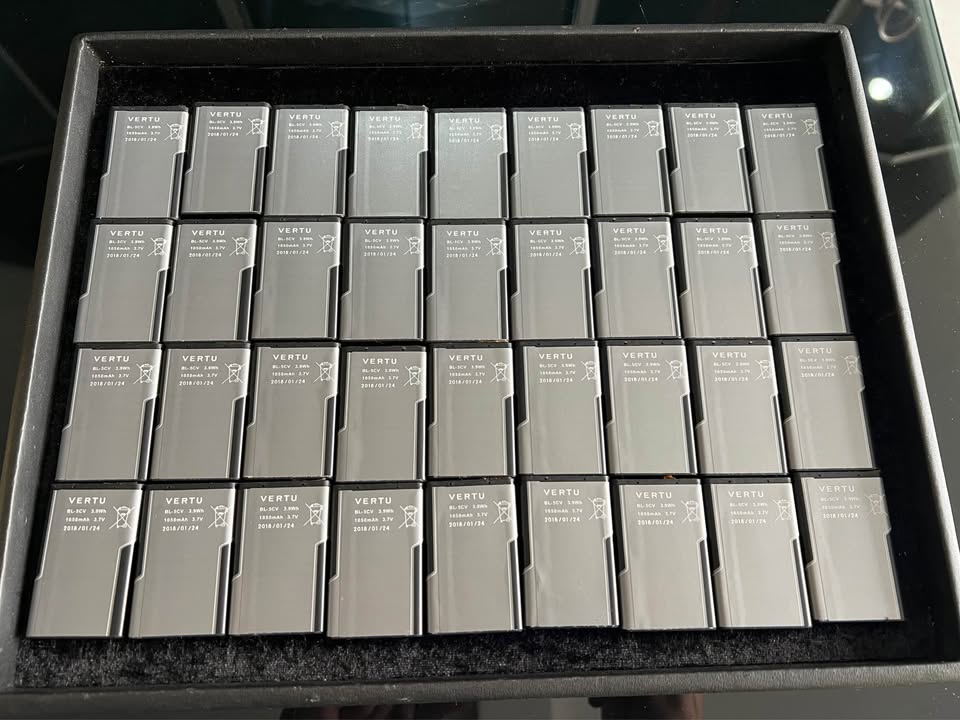 Pin điện thoai Vertu Signature S 1 485985492 1111073864126309 8288611881624052243 n