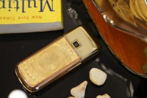 Nokia 8800 rose gold kham trong dong 185 5 1