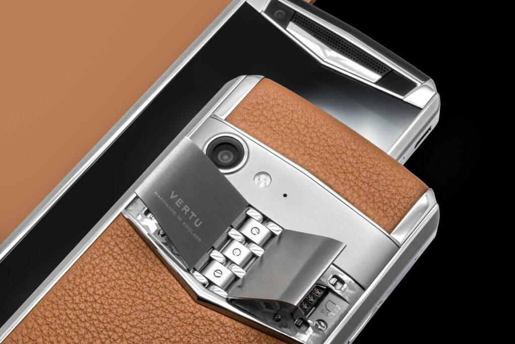 vertu aster p 2