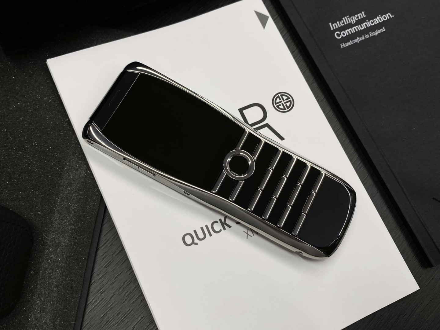 XOR Phone X2 Titanium cu 1