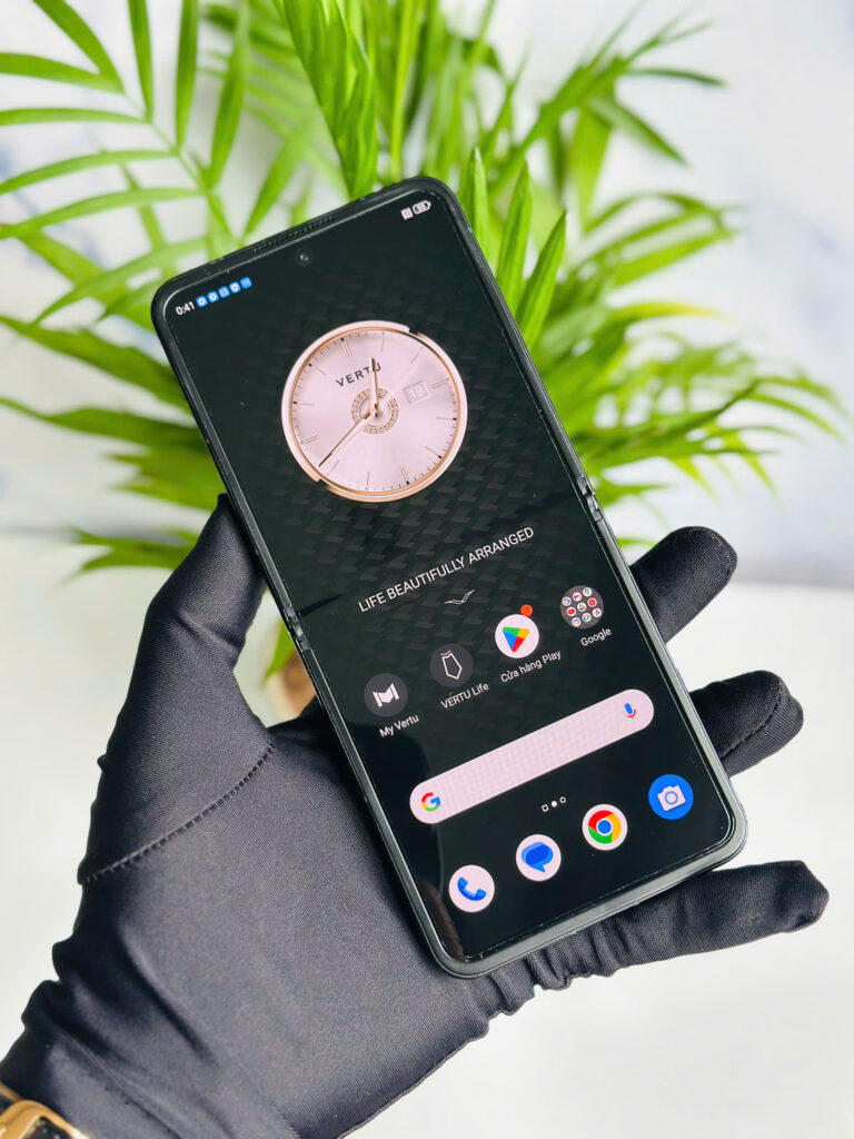 Vertu Iron Flip Diamonds Gold Black 99% Fullbox Trùng IMEI – Kiệt Tác Điện Thoại Gập Xa Xỉ Dành Cho Doanh Nhân 1 1782961497524 6795878199566471366 6795878199566471366 2f013852a8c19091ed3d7c9e9fb52dcb