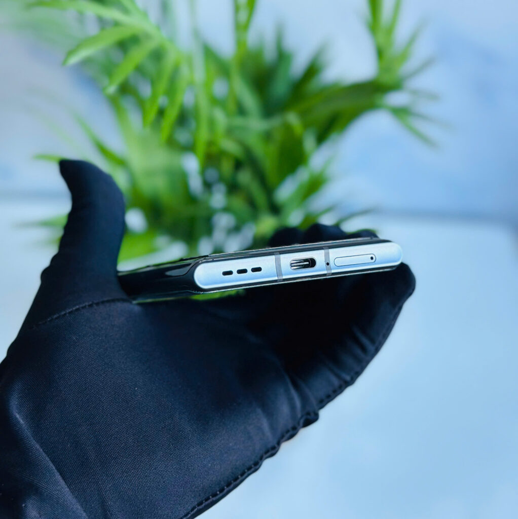 Vertu Meta 1 Carbon 99% – Smartphone Web3 Cao Cấp Với Thiết Kế Carbon Sang Trọng 3 1782961516970 6795878199566471366 6795878199566471366 7446b55d3a41889dc43782c0c8a594d4