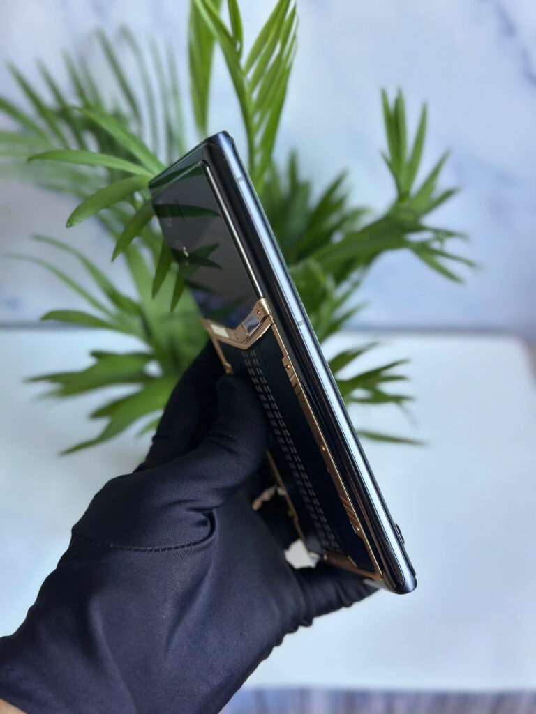 Vertu Meta 1 Jade Black Mix Gold 99% – Điện Thoại Xa Xỉ Dành Cho Doanh Nhân Thành Đạt 1 1782961568518 6795878199566471366 6795878199566471366 5f36e96a61aa4cb1500c85633a4402bb
