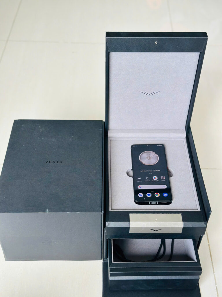 Meta 2 1TB Gold Họa Tiết Diamond Himalaya 99% Fullbox – Kiệt Tác Smartphone Xa Xỉ Dành Cho Giới Tinh Hoa 3 1782961617828 6795878199566471366 6795878199566471366 8080b8c8b1fd9ca3aa53fff441ef6818