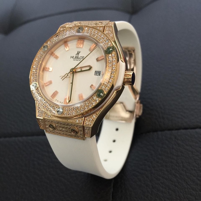 dong ho hublot gia re nu 1